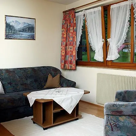 Ferienhaus Schwoerer 度假居 *