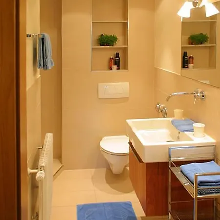 Ferienhaus Schwoerer 度假居 *